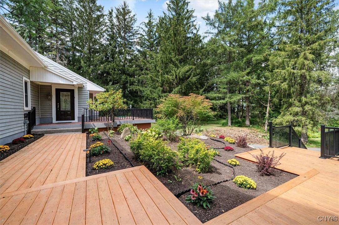 Frankfort, New York, 13413, United States, 5 Bedrooms Bedrooms, ,3 BathroomsBathrooms,Residential,For Sale,1939767