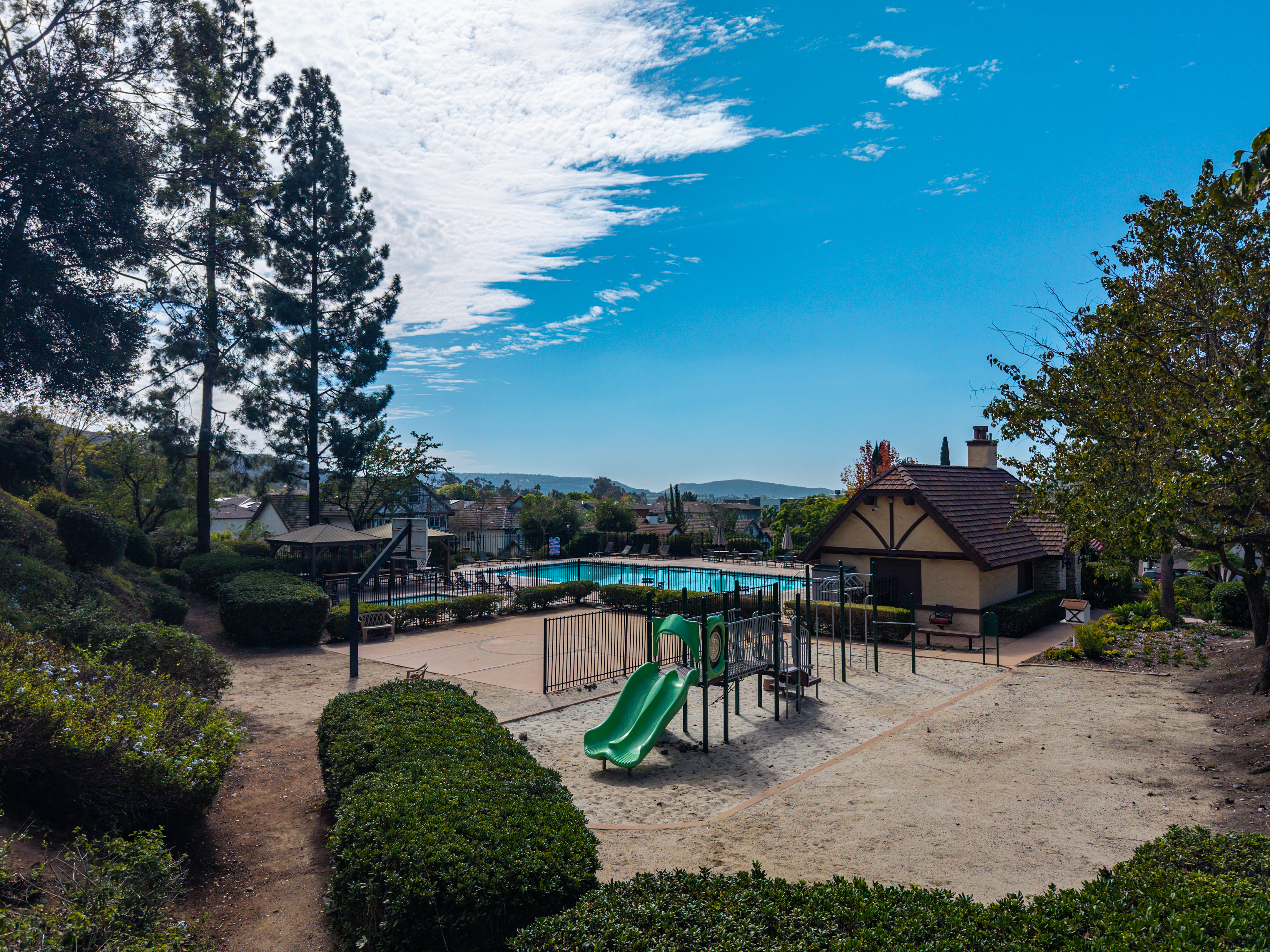  13989 Royal Melbourne Square, San Diego, CA 92128 - 物件實景