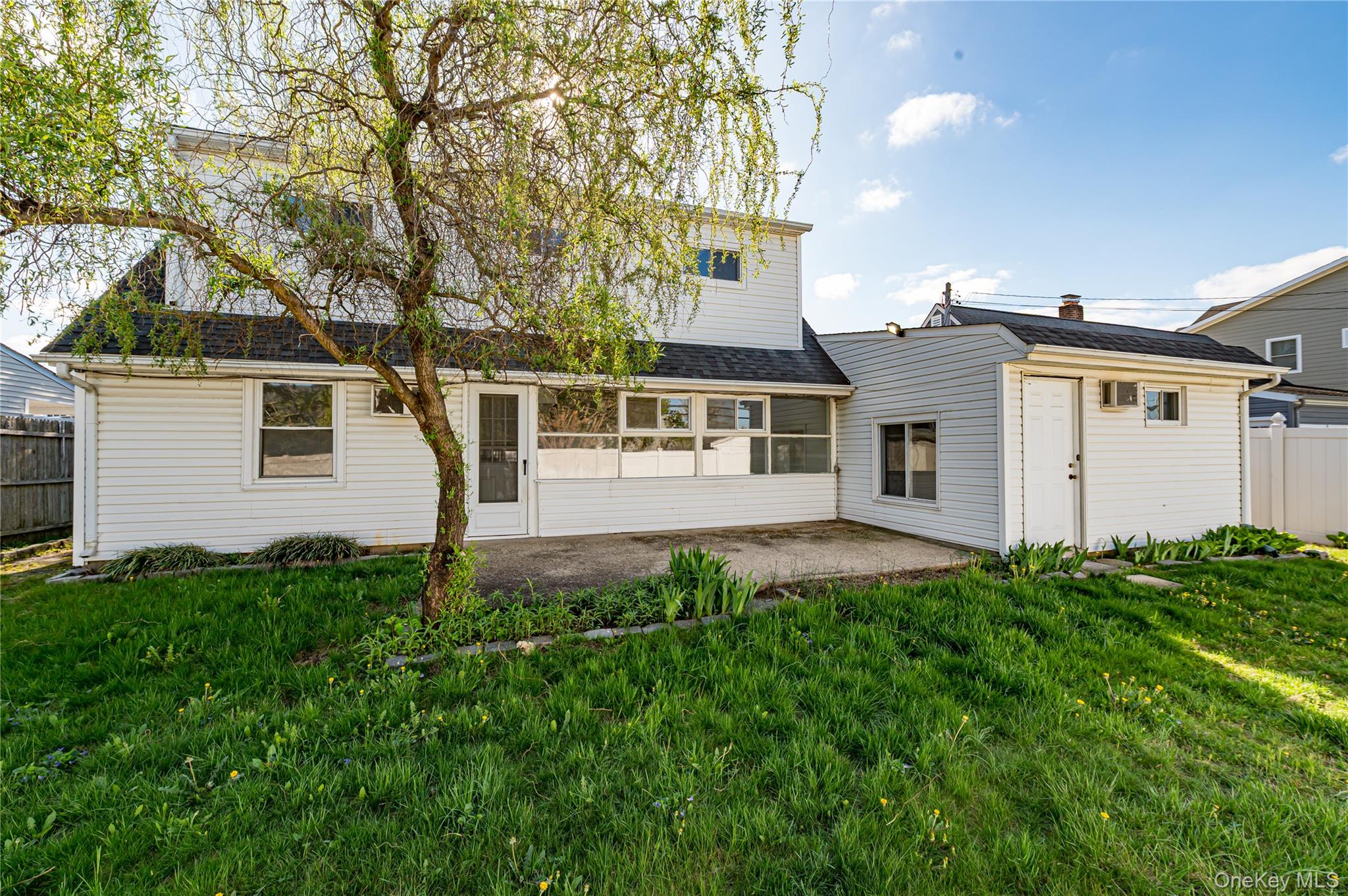  54 Ramble Lane, Levittown, NY, 11756 - 物件實景