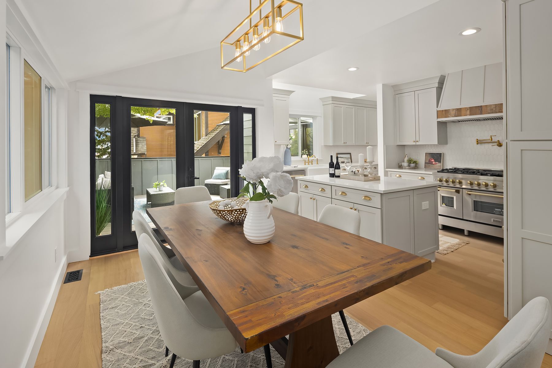 1014 4th Ave N, Seattle, WA 98109 - 物件實景