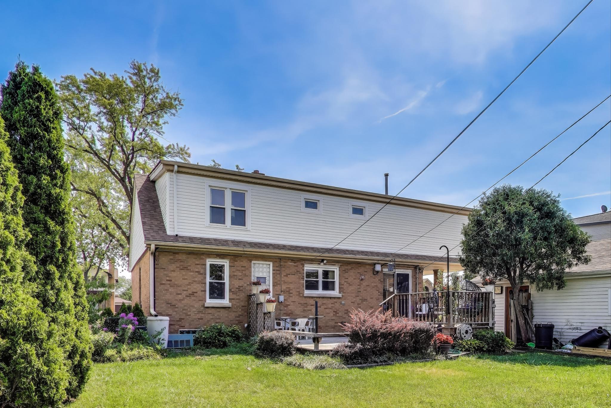 Harwood Heights, Illinois, 60706, United States, 2 Bedrooms Bedrooms, ,Residential,For Sale,1928738