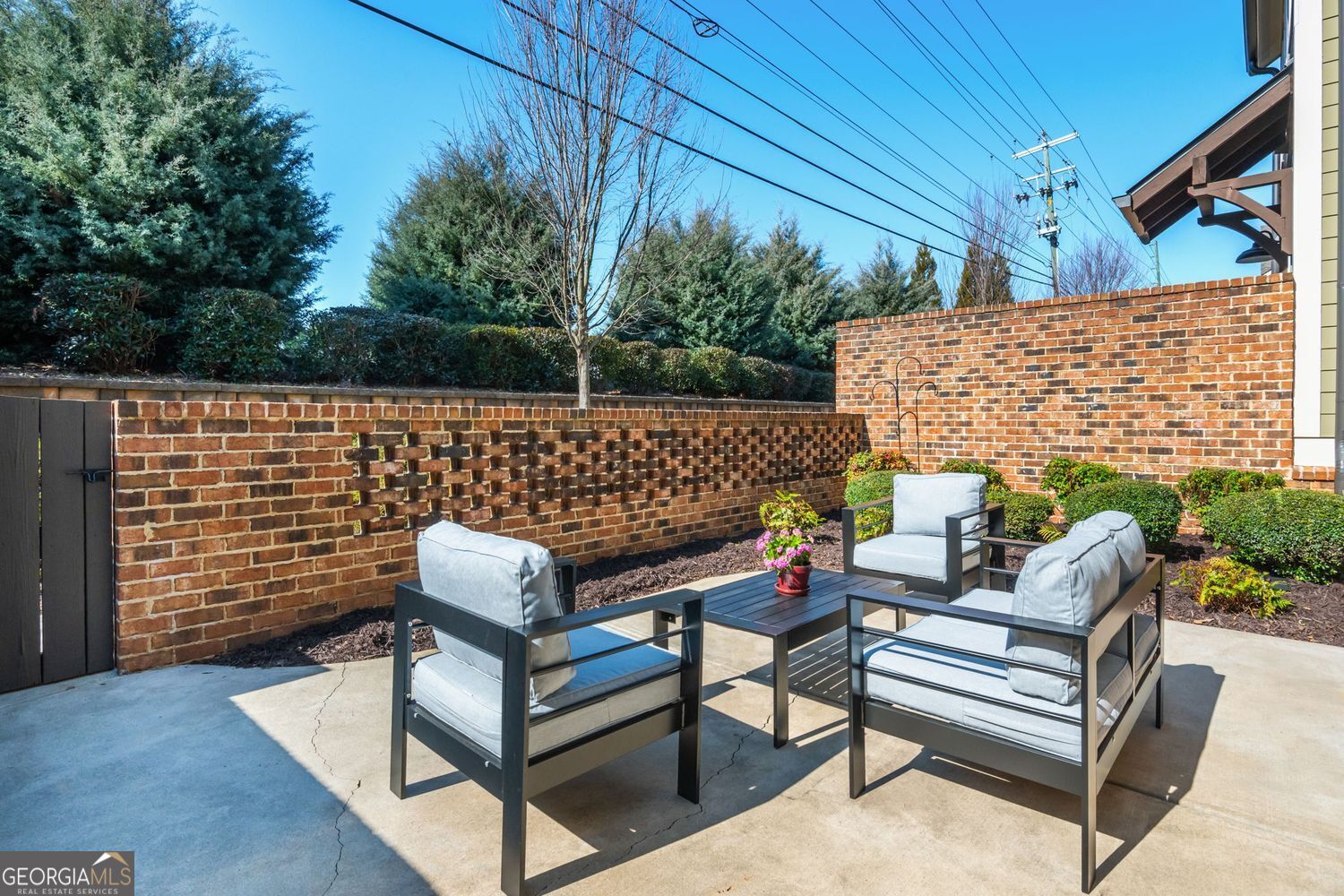 Alpharetta, Georgia, 30004, United States, 3 Bedrooms Bedrooms, ,3 BathroomsBathrooms,Residential,For Sale,2017062