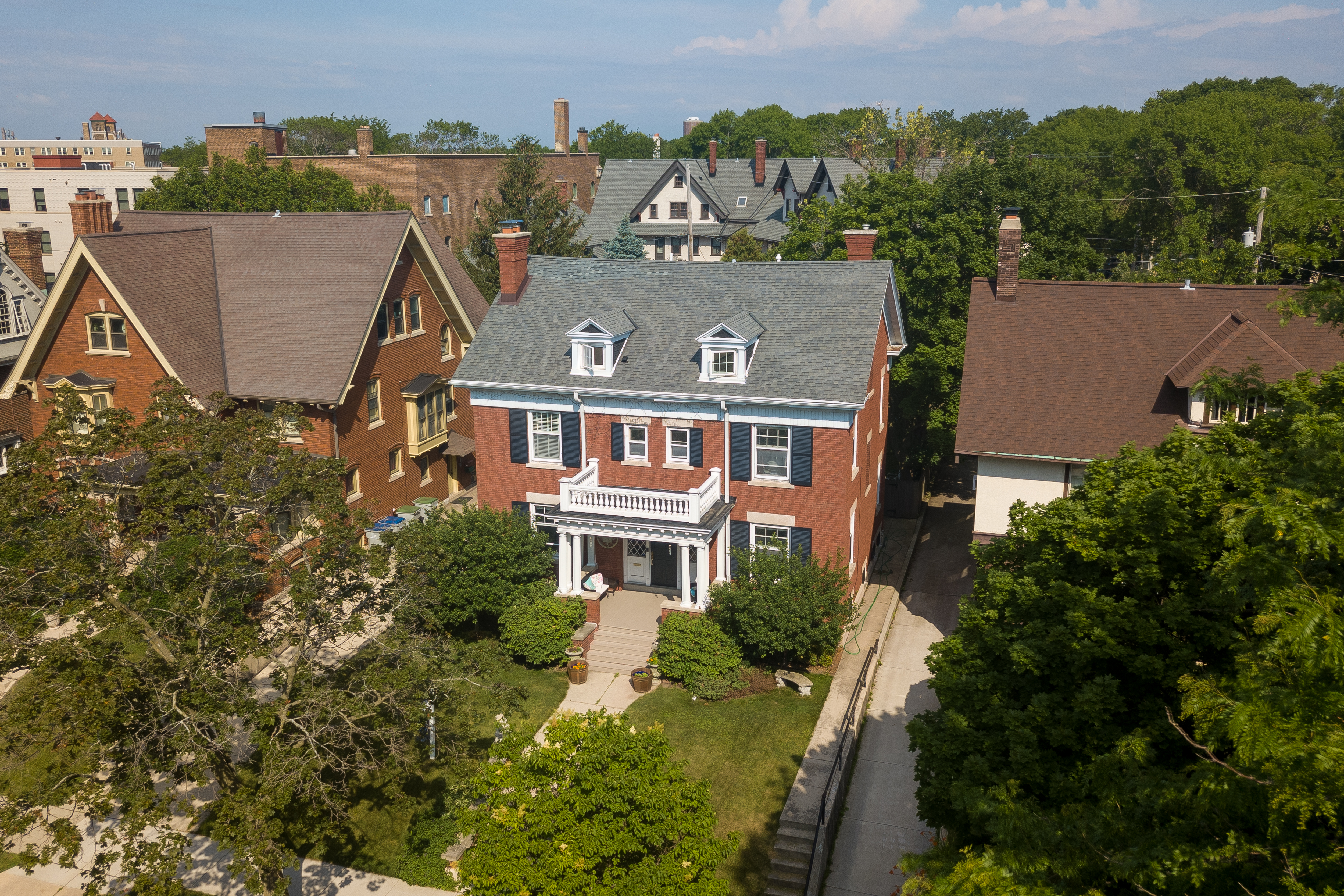  Stunning Colonial in Historic North Point District - 物件實景