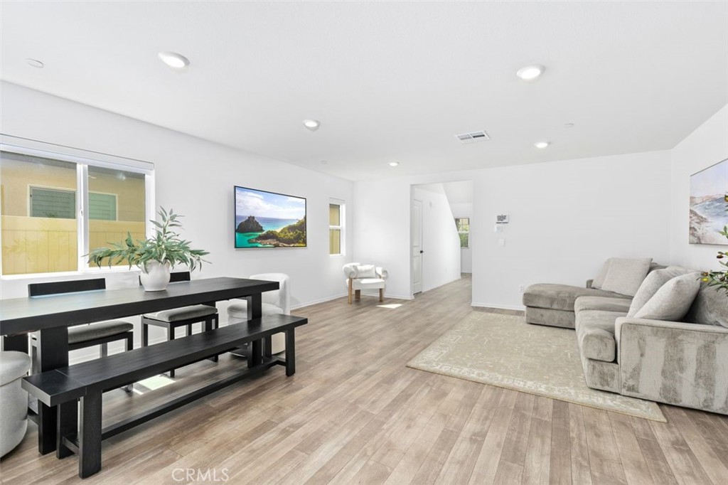 Winchester, California, 92596, United States, 5 Bedrooms Bedrooms, ,3 BathroomsBathrooms,Residential,For Sale,1986511