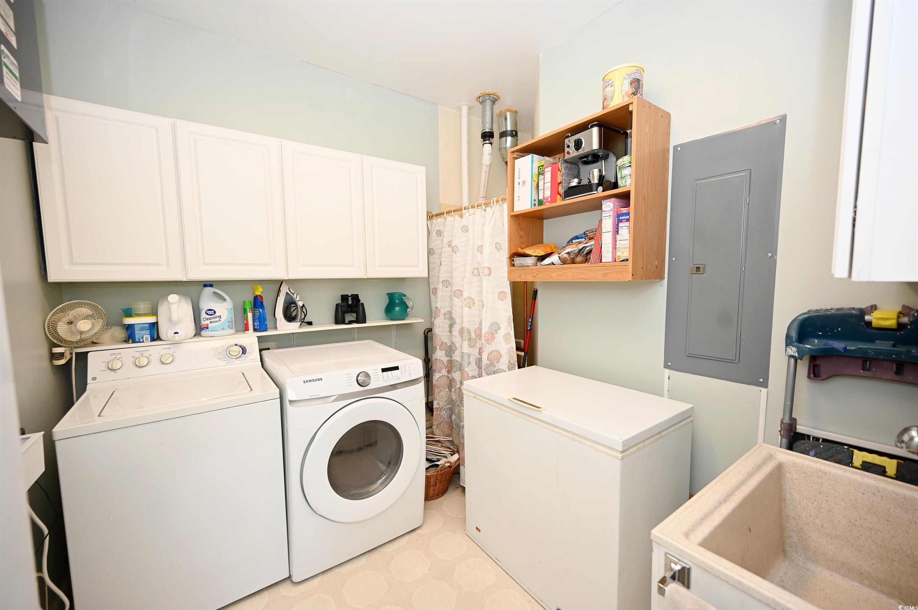 North Myrtle Beach, South Carolina, 29582, United States, 4 Bedrooms Bedrooms, ,3 BathroomsBathrooms,Residential,For Sale,1975426