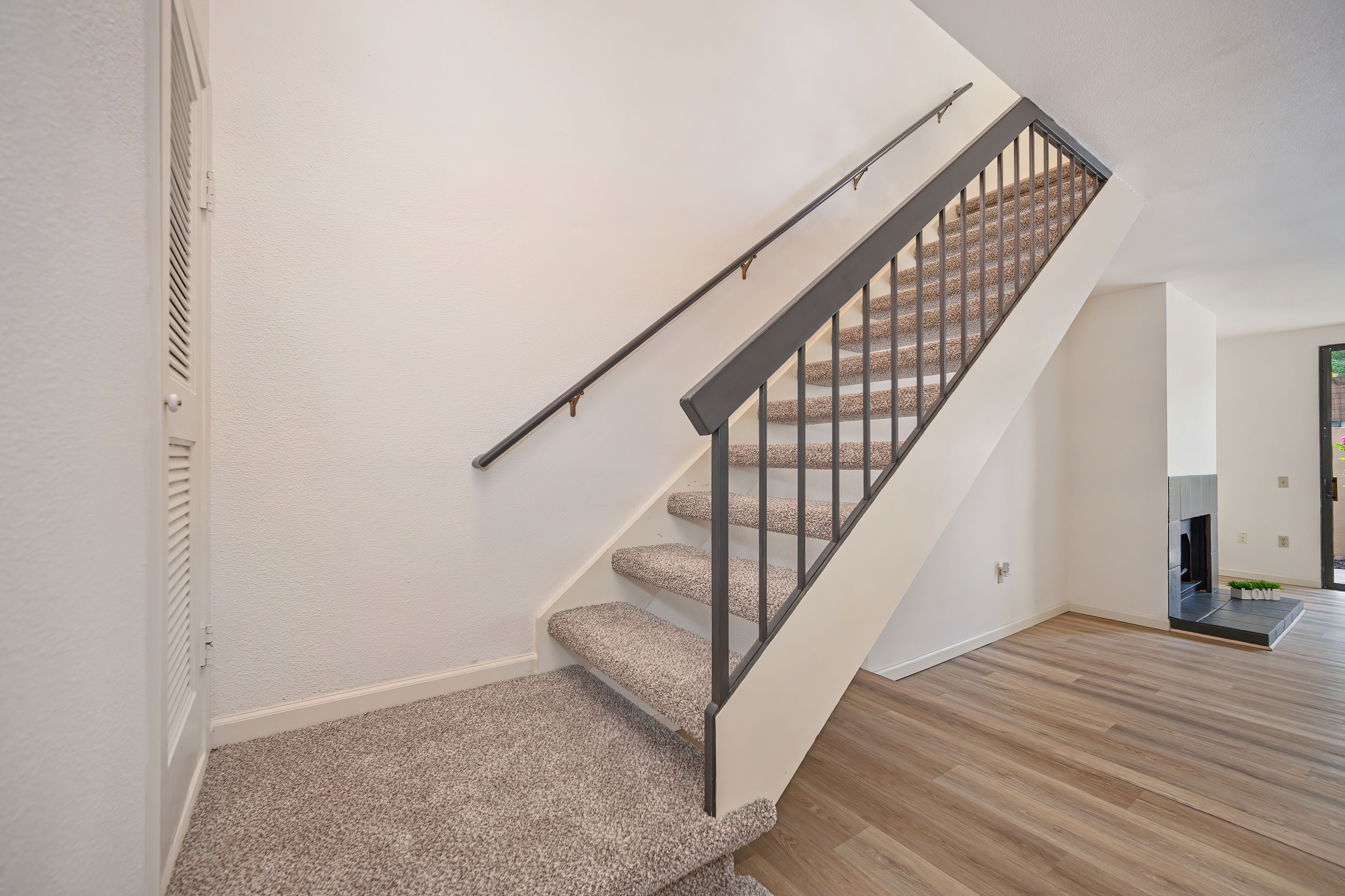 891 Woodside Lane East #2, Sacramento, CA 95825 - 物件實景