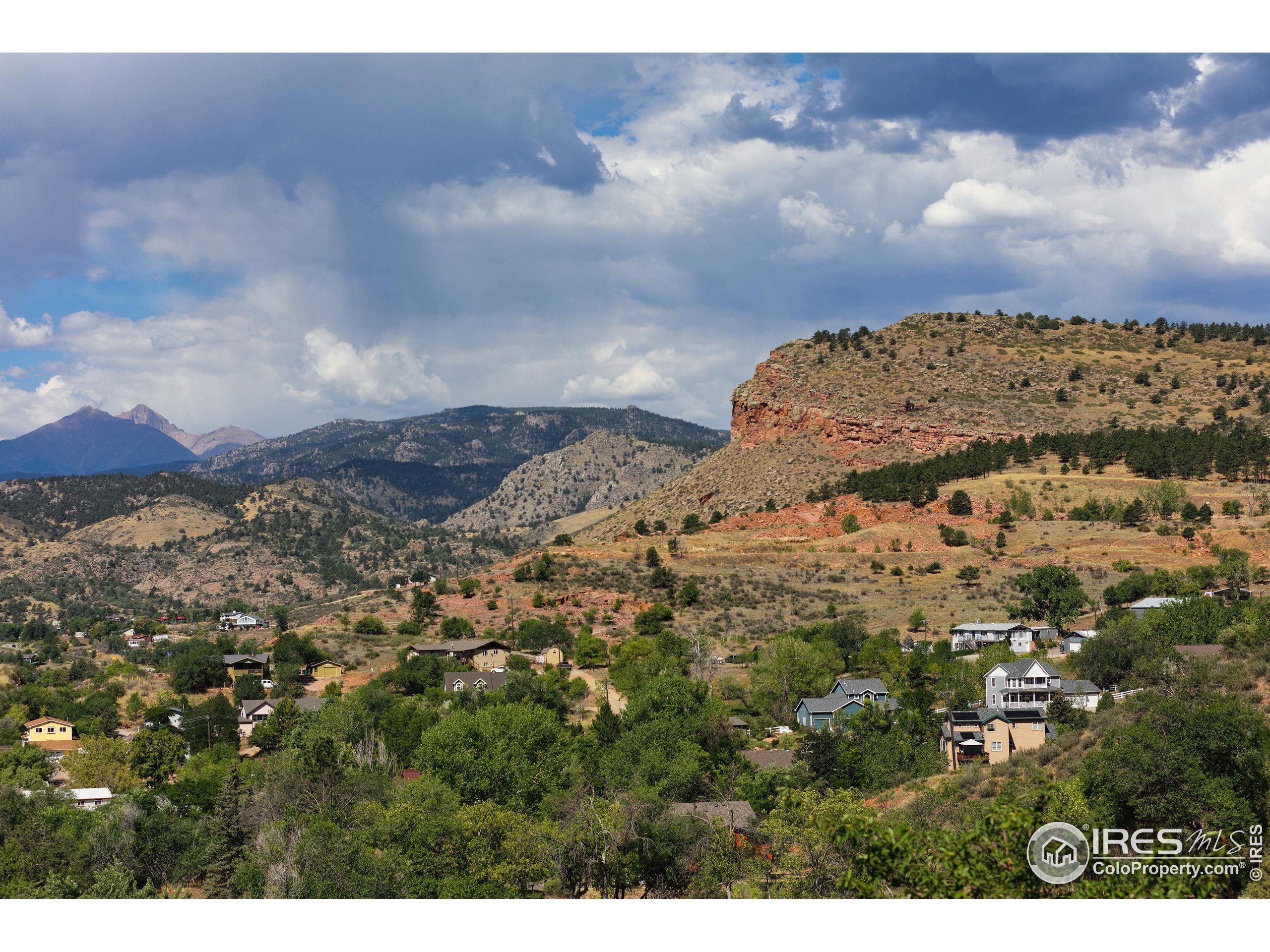 Lyons, Colorado, 80540, United States, 4 Bedrooms Bedrooms, ,2 BathroomsBathrooms,Residential,For Sale,1926189