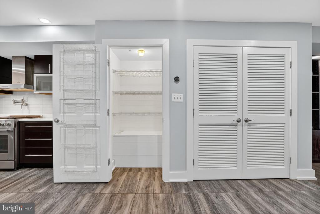 Washington, District of Columbia, 20010, United States, 2 Bedrooms Bedrooms, ,2 BathroomsBathrooms,Residential,For Sale,1975364