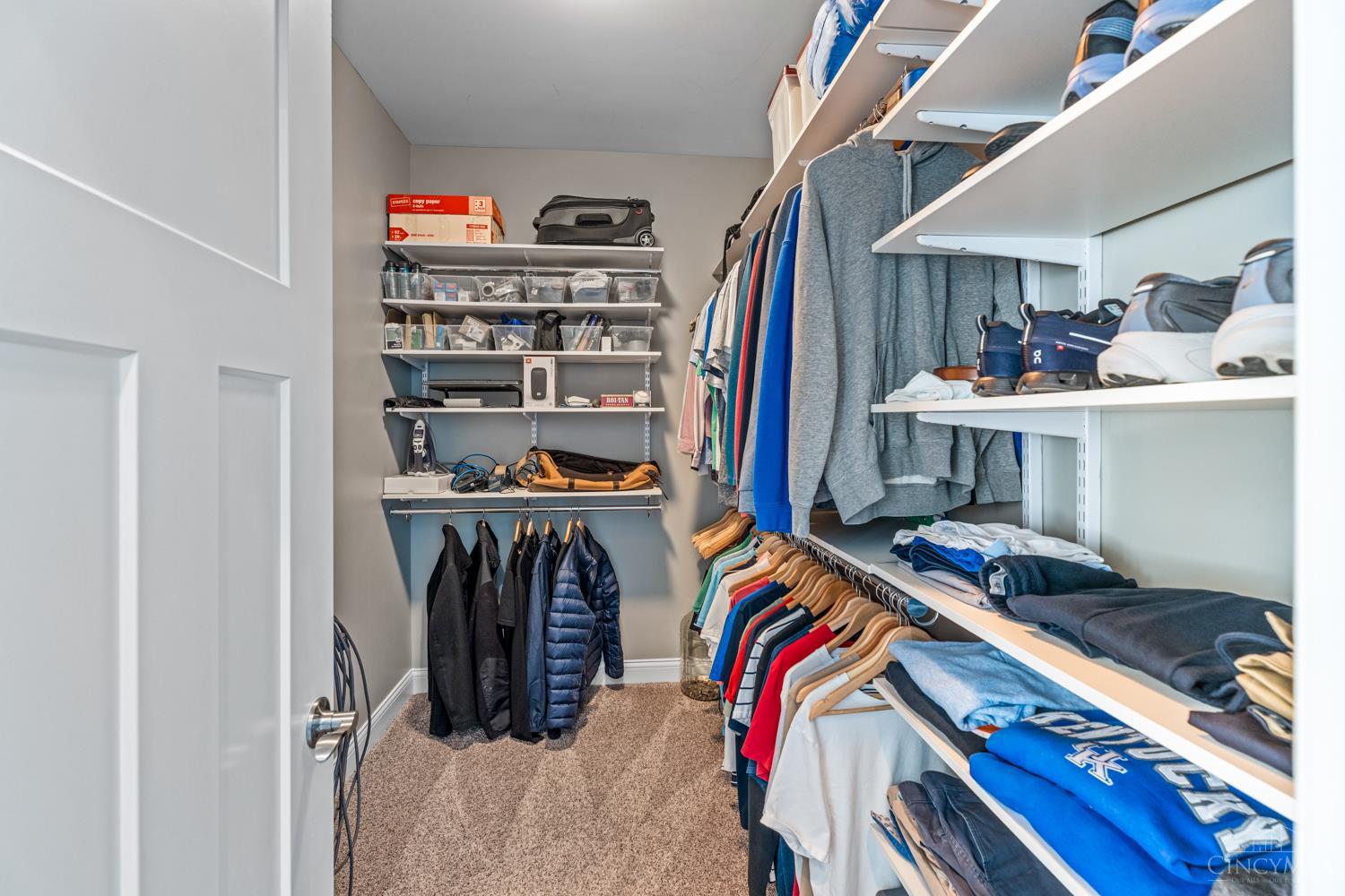 Cincinnati, Ohio, 45202, United States, 3 Bedrooms Bedrooms, ,4 BathroomsBathrooms,Residential,For Sale,1968931