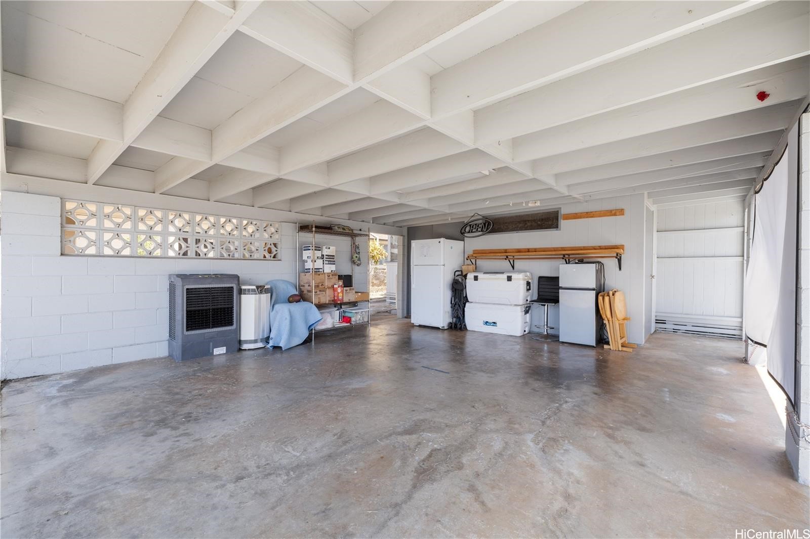 Honolulu, Hawaii, 96817, United States, 3 Bedrooms Bedrooms, ,2 BathroomsBathrooms,Residential,For Sale,1986474