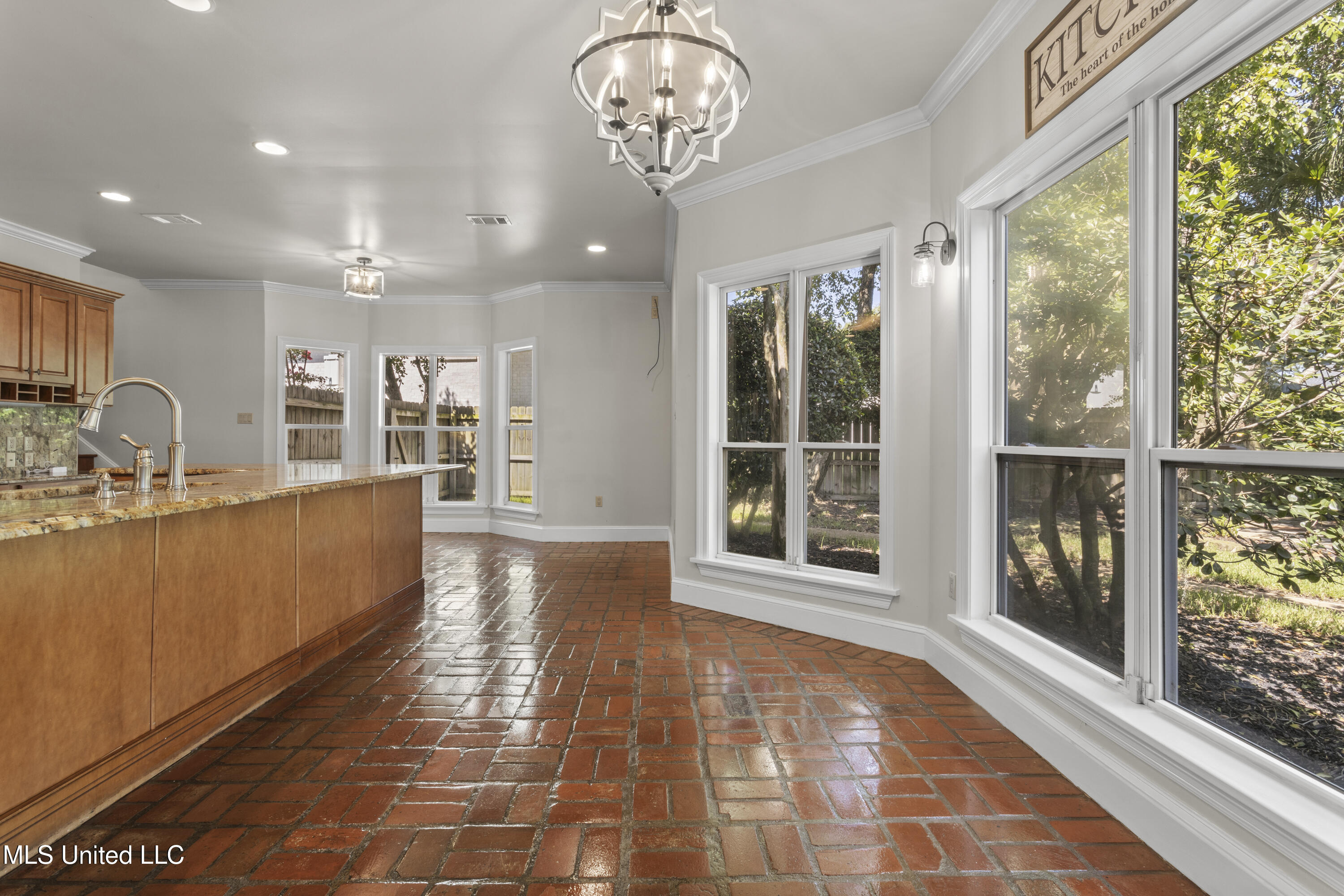 Biloxi, Mississippi, 39531, United States, 4 Bedrooms Bedrooms, ,3 BathroomsBathrooms,Residential,For Sale,1908803