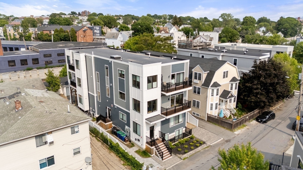 Somerville, Massachusetts, 02145, United States, 5 Bedrooms Bedrooms, ,5 BathroomsBathrooms,Residential,For Sale,1849882