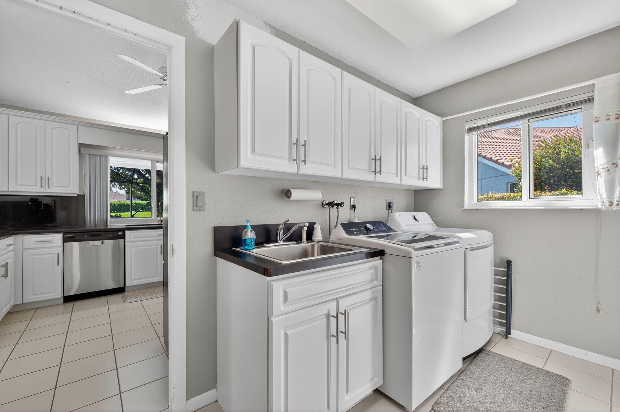 Coral Springs, Florida, 33071, United States, 4 Bedrooms Bedrooms, ,3 BathroomsBathrooms,Residential,For Sale,1989618