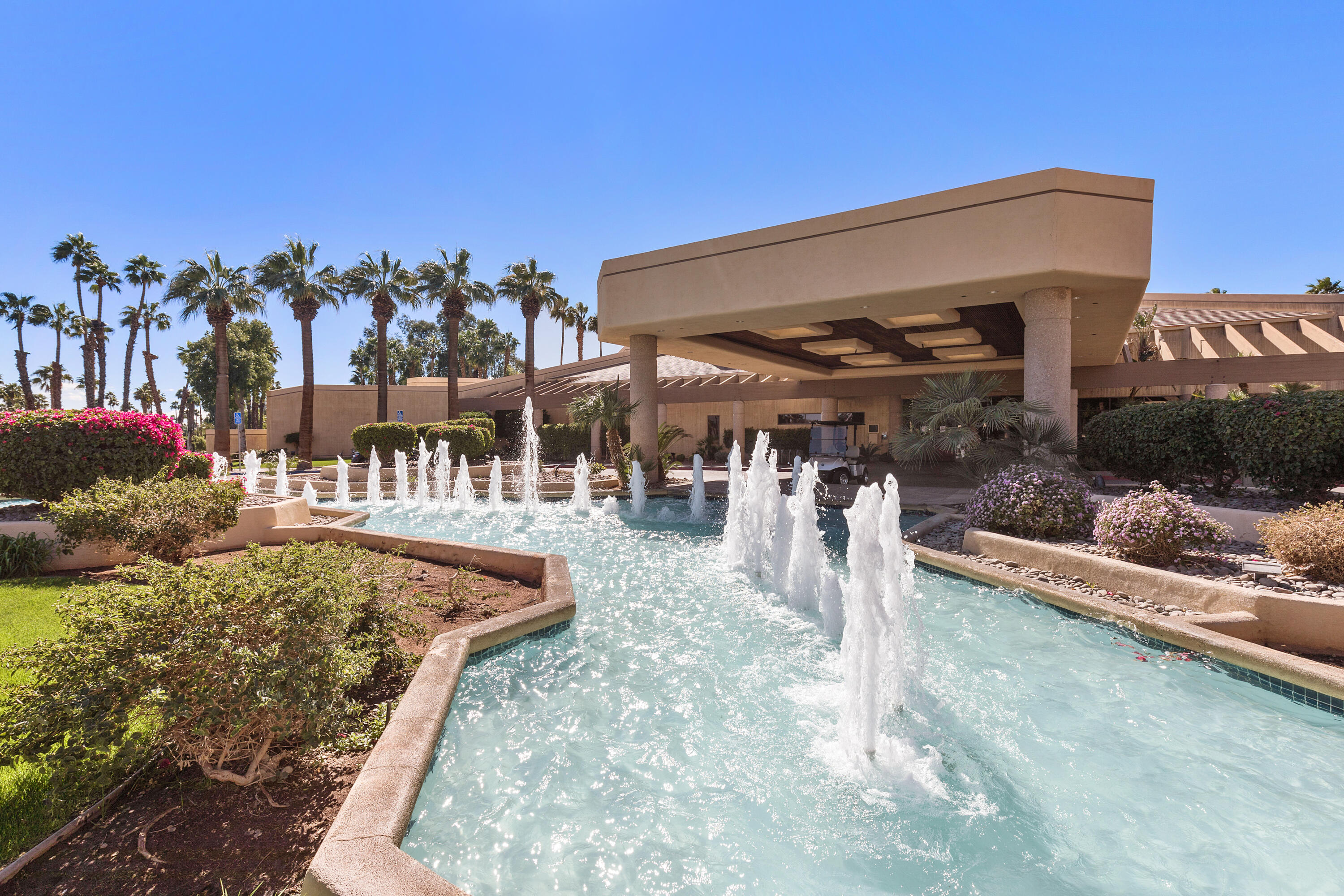 Palm Desert, California, 92211, United States, 2 Bedrooms Bedrooms, ,2 BathroomsBathrooms,Residential,For Sale,1938560