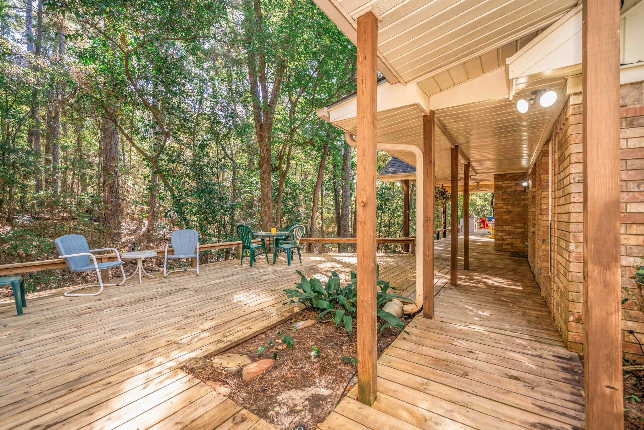 Rusk, Texas, 75785, United States, 4 Bedrooms Bedrooms, ,4 BathroomsBathrooms,Residential,For Sale,1930164
