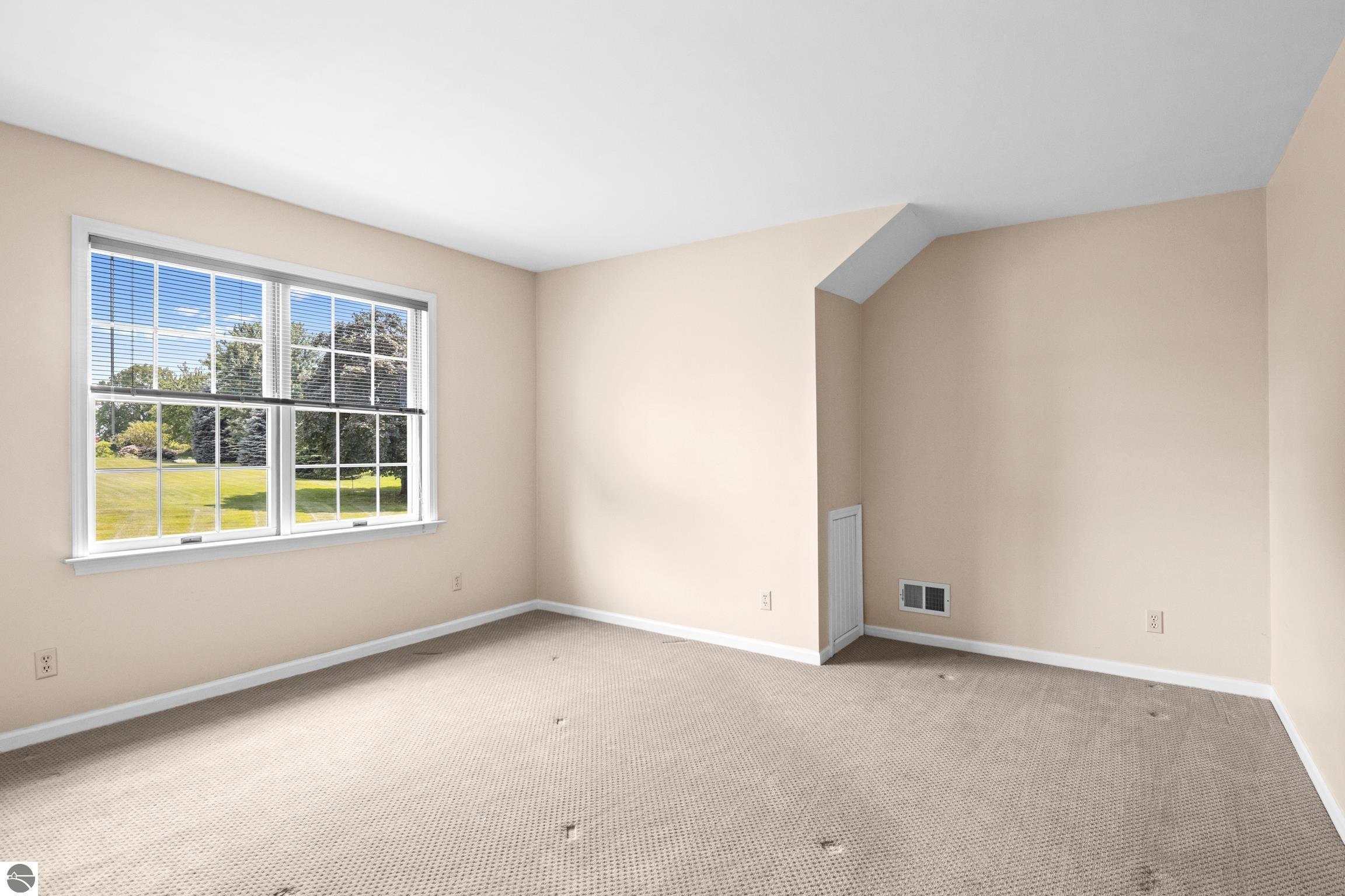Traverse City, Michigan, 49686, United States, 5 Bedrooms Bedrooms, ,1 BathroomBathrooms,Residential,For Sale,1900591