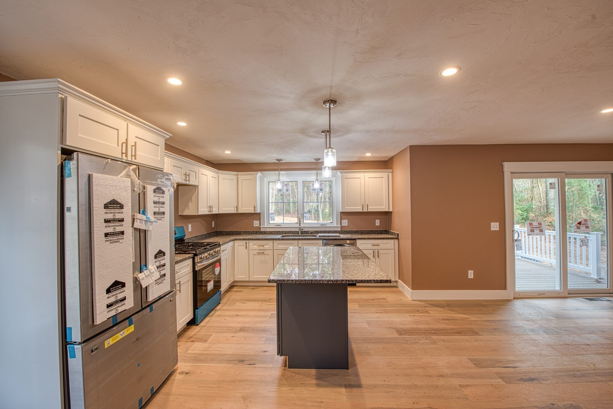 Norton, Massachusetts, 02766, United States, 4 Bedrooms Bedrooms, ,3 BathroomsBathrooms,Residential,For Sale,1869812