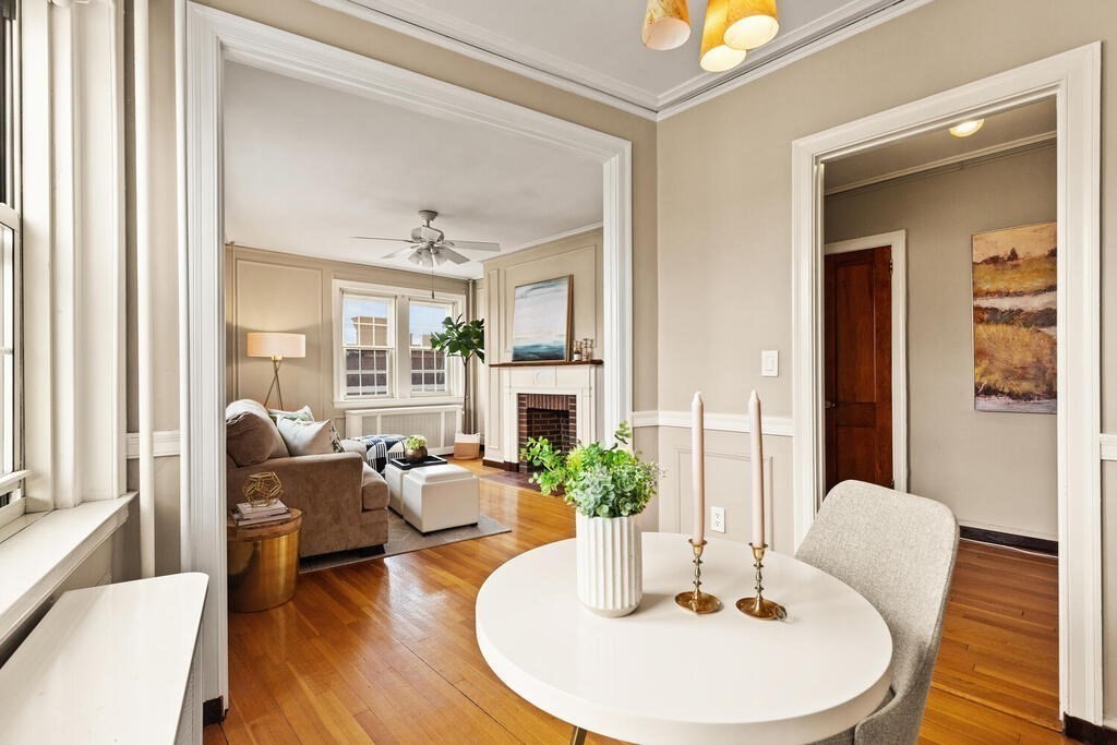 Cambridge, Massachusetts, 02140, United States, 2 Bedrooms Bedrooms, ,1 BathroomBathrooms,Residential,For Sale,1942143