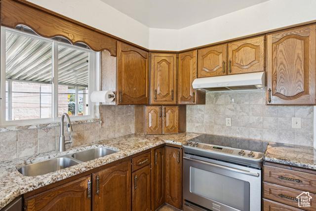 Woods Cross, Utah, 84010, United States, 5 Bedrooms Bedrooms, ,4 BathroomsBathrooms,Residential,For Sale,1927972