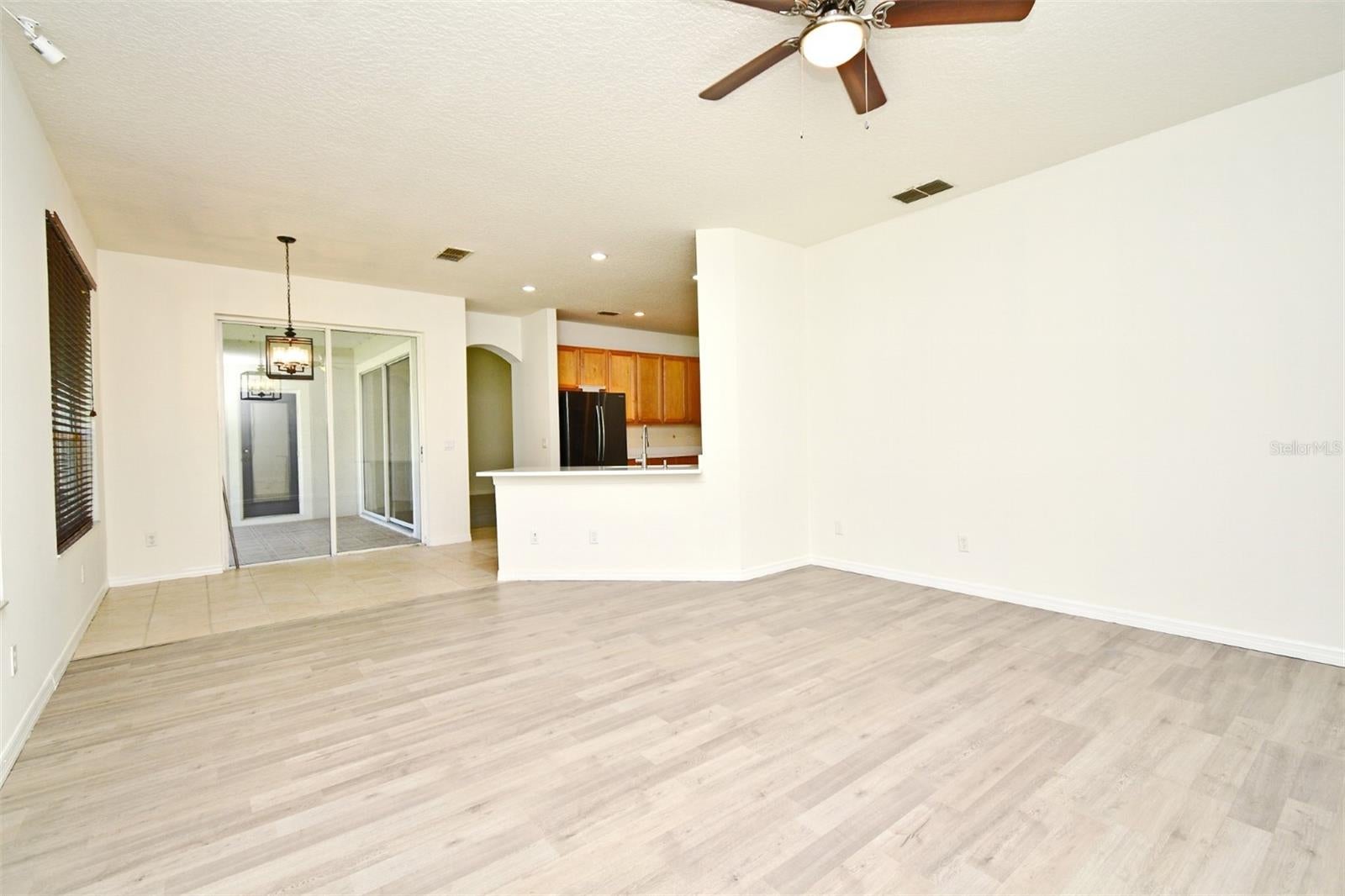 ORLANDO, Florida, 32836, United States, 4 Bedrooms Bedrooms, ,2 BathroomsBathrooms,Residential,For Sale,1922100