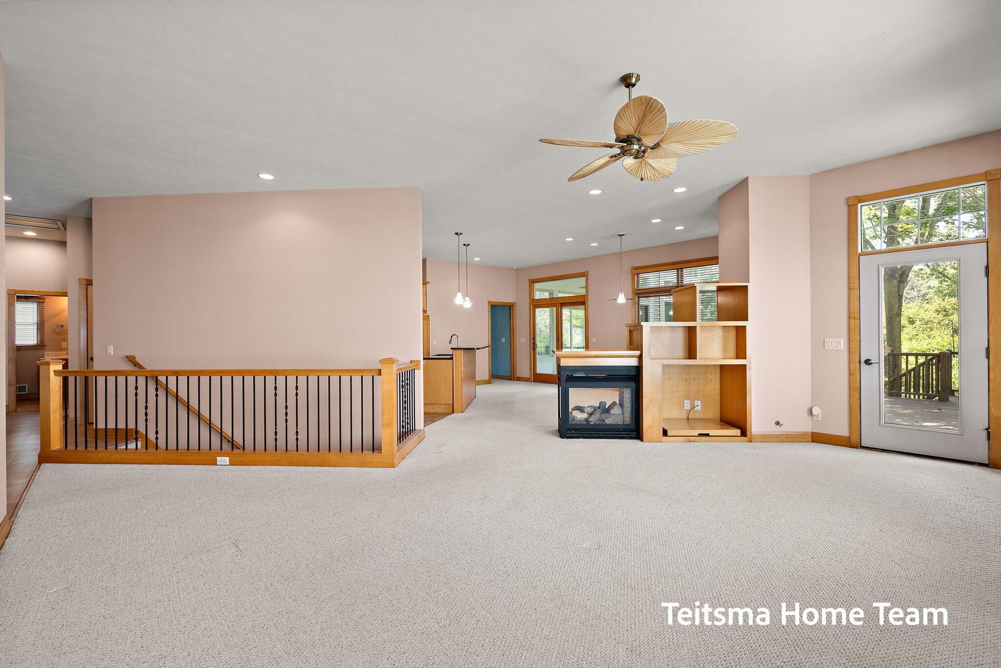 Spring Lake, Michigan, 49456, United States, 2 Bedrooms Bedrooms, ,3 BathroomsBathrooms,Residential,For Sale,1901119