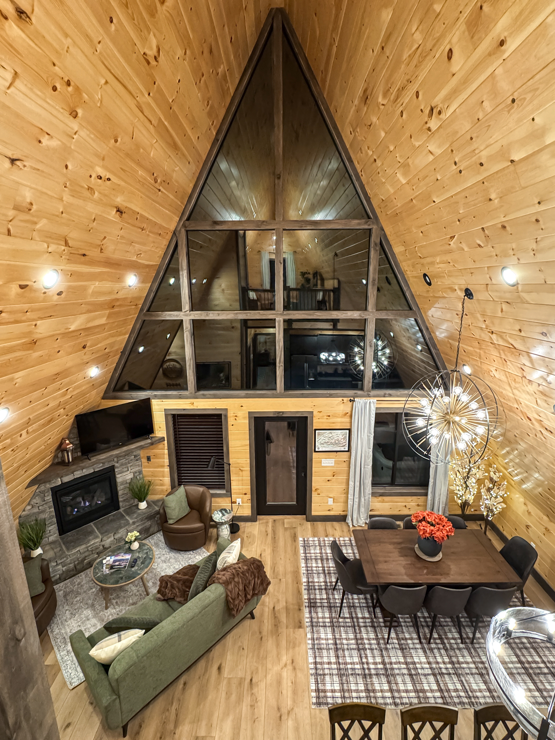 Sevierville, Tennessee, 37862, United States, 3 Bedrooms Bedrooms, ,3 BathroomsBathrooms,Residential,For Sale,2000361