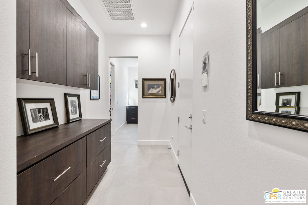 Palm Springs, California, 92262, United States, 3 Bedrooms Bedrooms, ,3 BathroomsBathrooms,Residential,For Sale,1903591