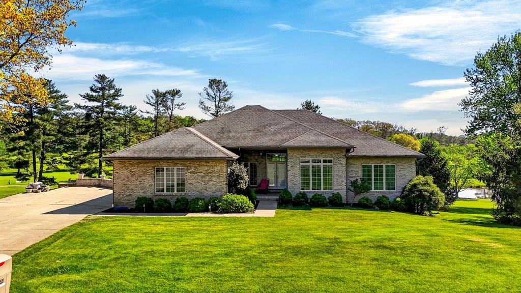 Aaron Ave, Jackson, OH 45640