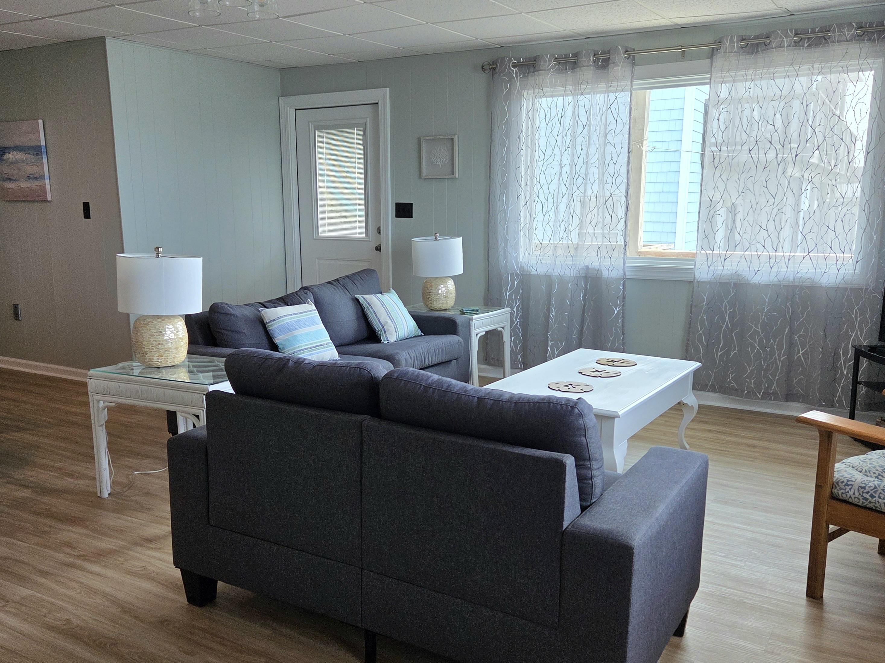 Emerald Isle, North Carolina, 28594, United States, 6 Bedrooms Bedrooms, ,4 BathroomsBathrooms,Residential,For Sale,1983472