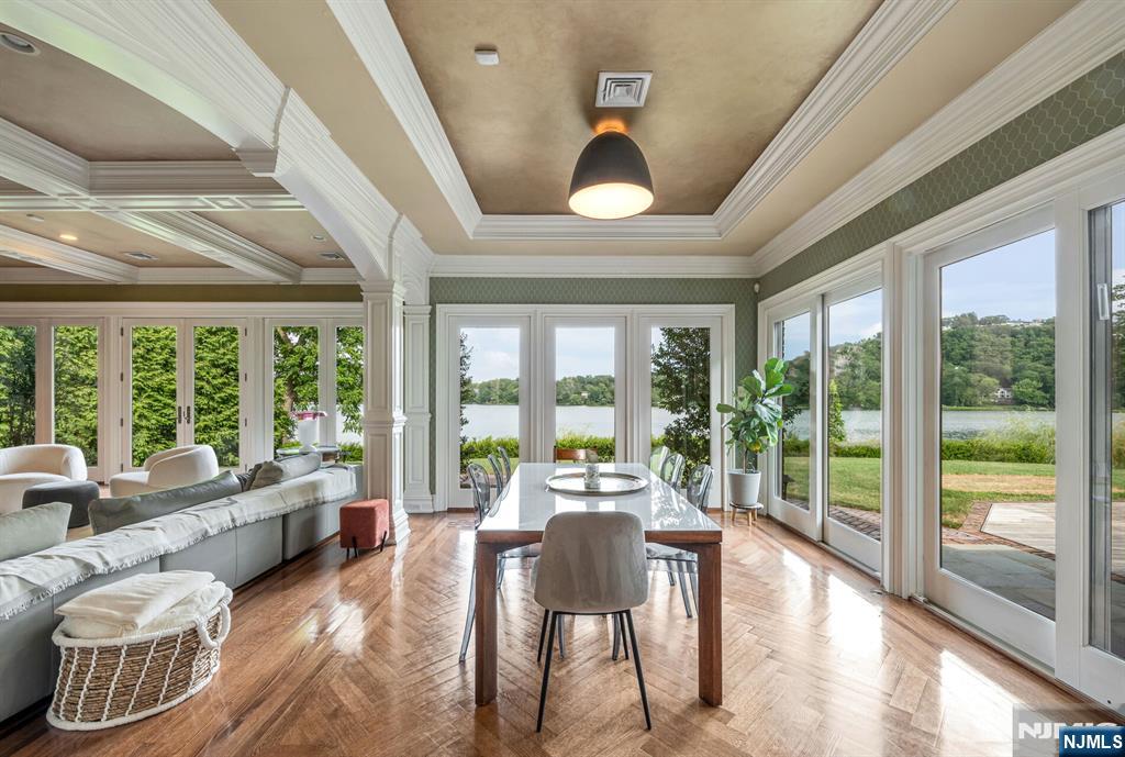 Franklin Lakes, New Jersey, 07417, United States, 6 Bedrooms Bedrooms, ,7 BathroomsBathrooms,Residential,For Sale,1903757