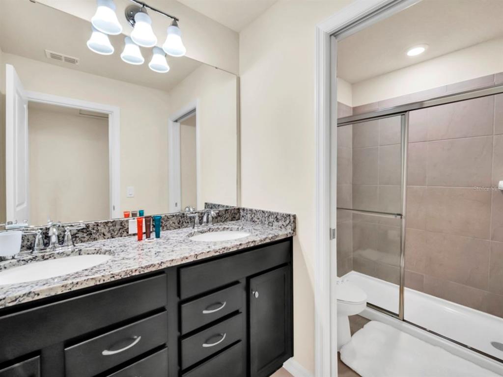 Davenport, Florida, 33897, United States, 10 Bedrooms Bedrooms, ,8 BathroomsBathrooms,Residential,For Sale,1736940