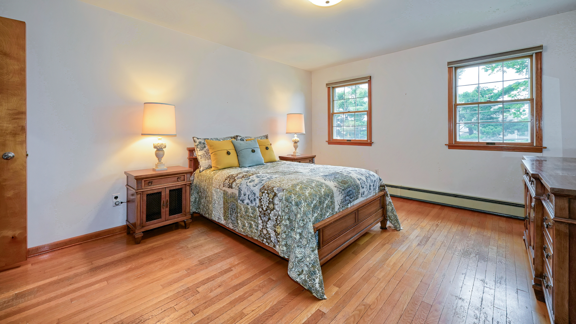 Nutley, New Jersey, 07110, United States, 4 Bedrooms Bedrooms, ,3 BathroomsBathrooms,Residential,For Sale,1974859