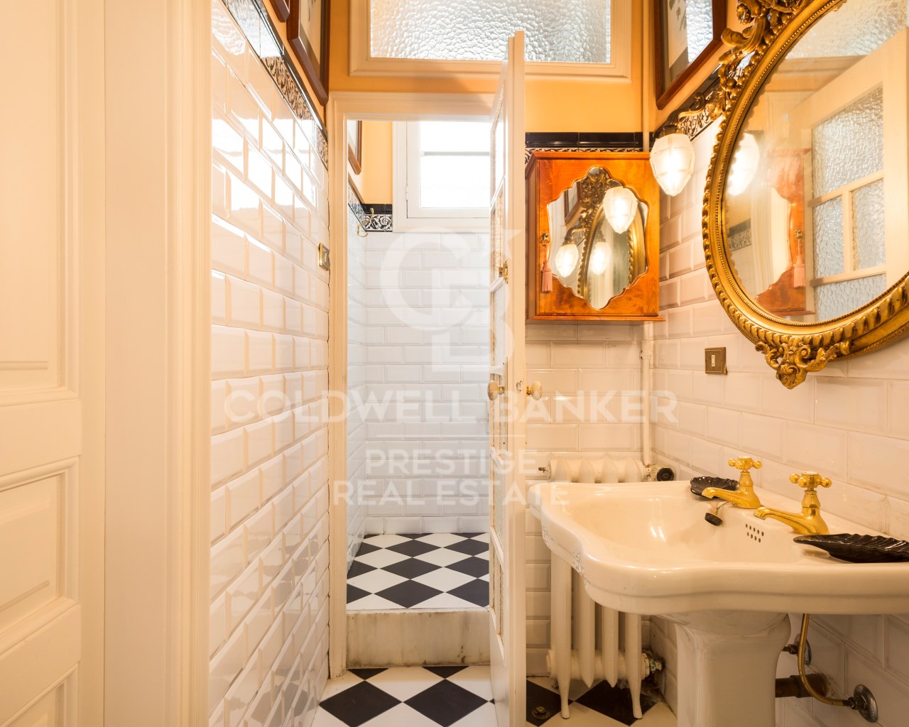 Barcelona, Barcelona, Sarri? - Sant Gervasi, Vallv, Barcelona, Catalonia, ES, 5 Bedrooms Bedrooms, ,4 BathroomsBathrooms,Residential,For Sale,Barcelona, Barcelona, Sarri? - Sant Gervasi, Vallv,1448647