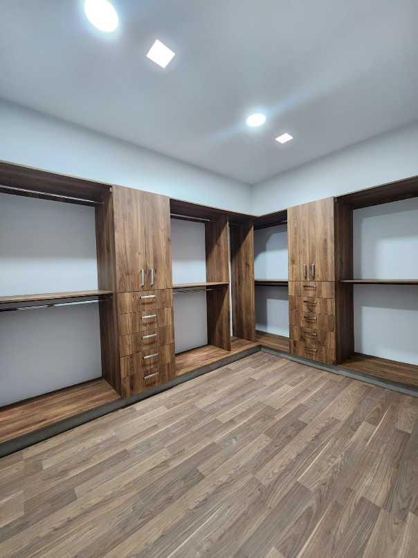 Circuito del Vi?edo, Torreón, Coahuila de Zaragoza, 27023, Mexico, 3 Bedrooms Bedrooms, ,3 BathroomsBathrooms,Residential,For Sale,Circuito del Vi?edo,1240141