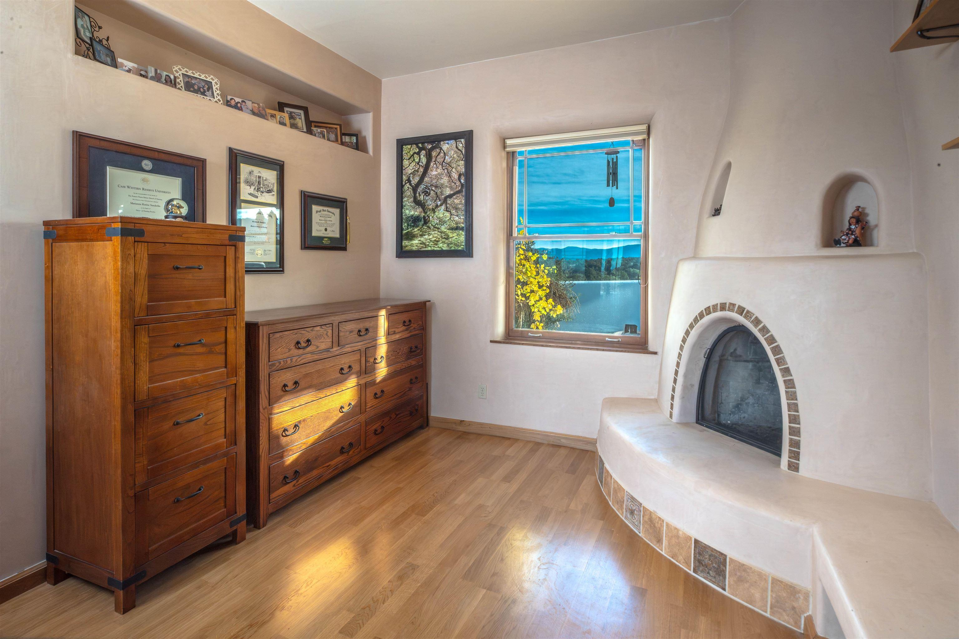 Ranchos De Taos, New Mexico, 87557-2740, United States, 3 Bedrooms Bedrooms, ,3 BathroomsBathrooms,Residential,For Sale,1998521