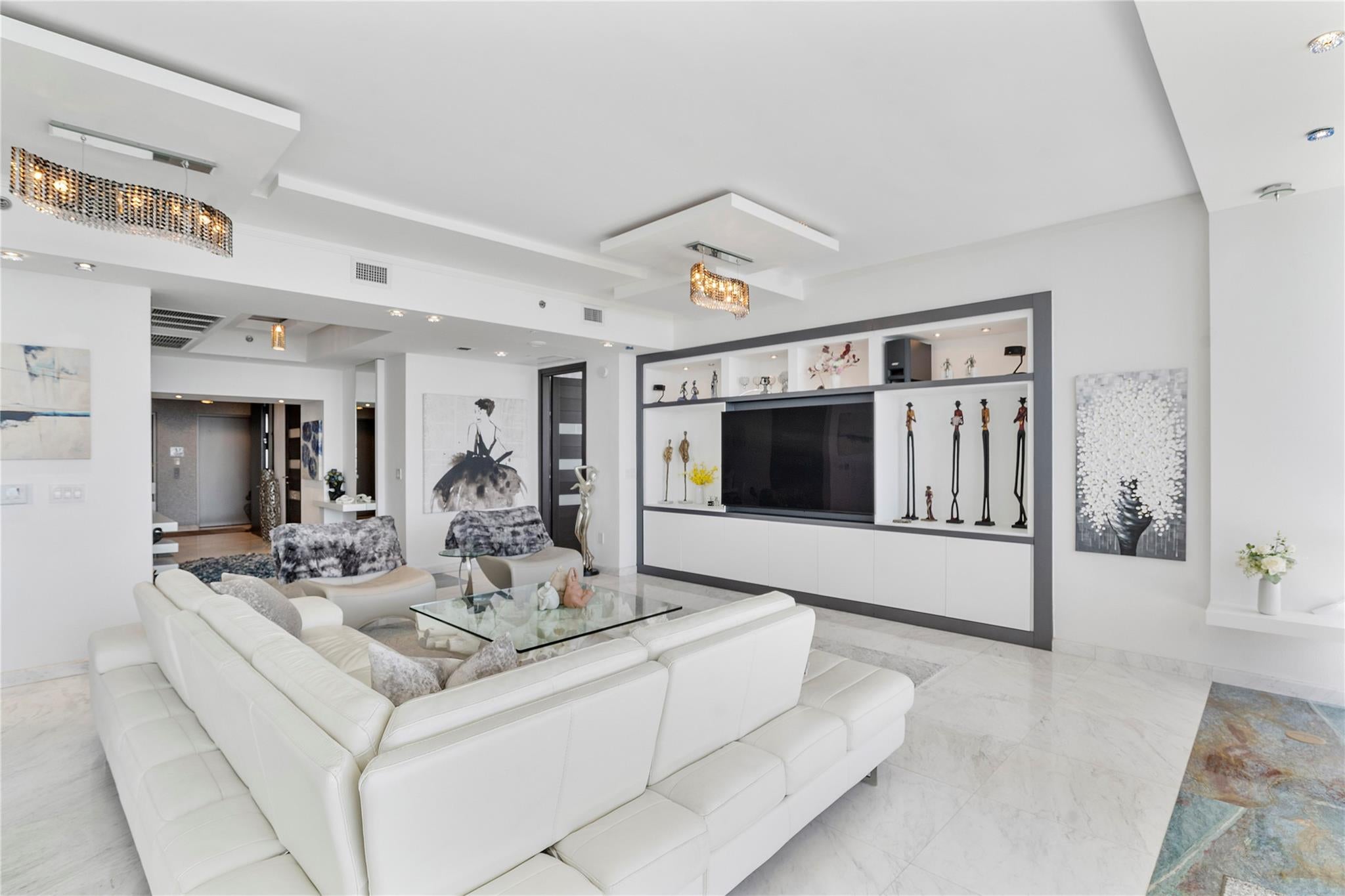 Sunny Isles Beach, Florida, 33160, United States, 3 Bedrooms Bedrooms, ,4 BathroomsBathrooms,Residential,For Sale,1824063