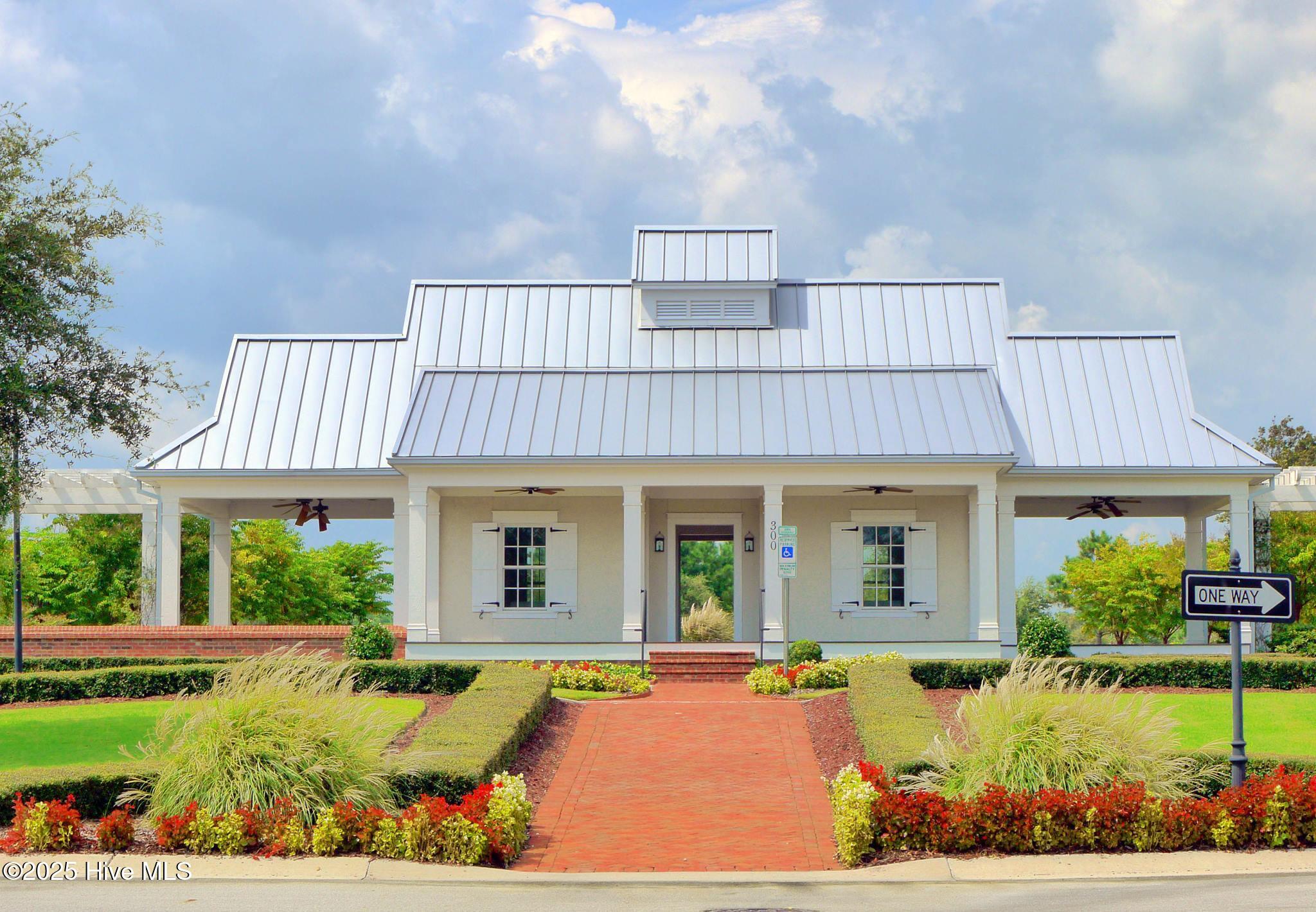 Newport, North Carolina, 28570, United States, 5 Bedrooms Bedrooms, ,7 BathroomsBathrooms,Residential,For Sale,1856837