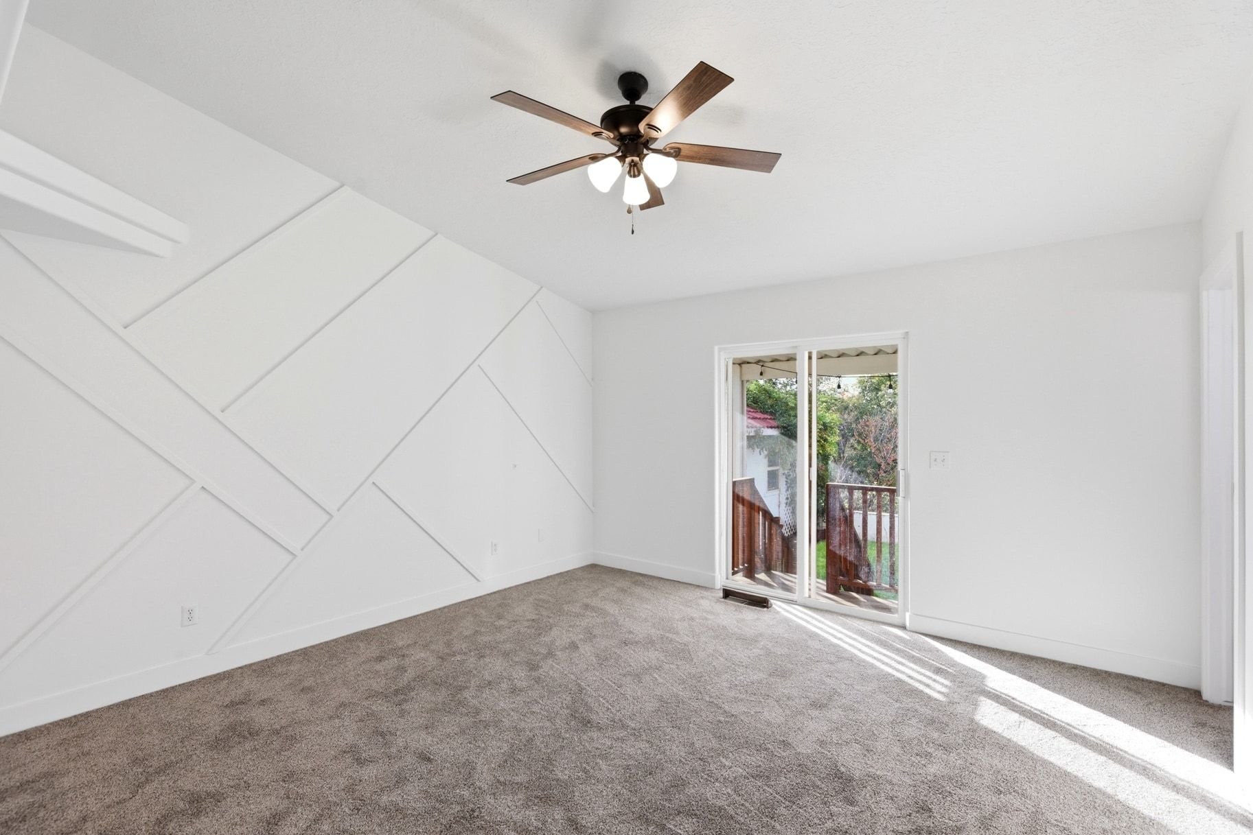  NO HOA 3Bed, 2Bath, 2.5 Car Garage Rv Parking, New Flooring and Paint - 物件實景
