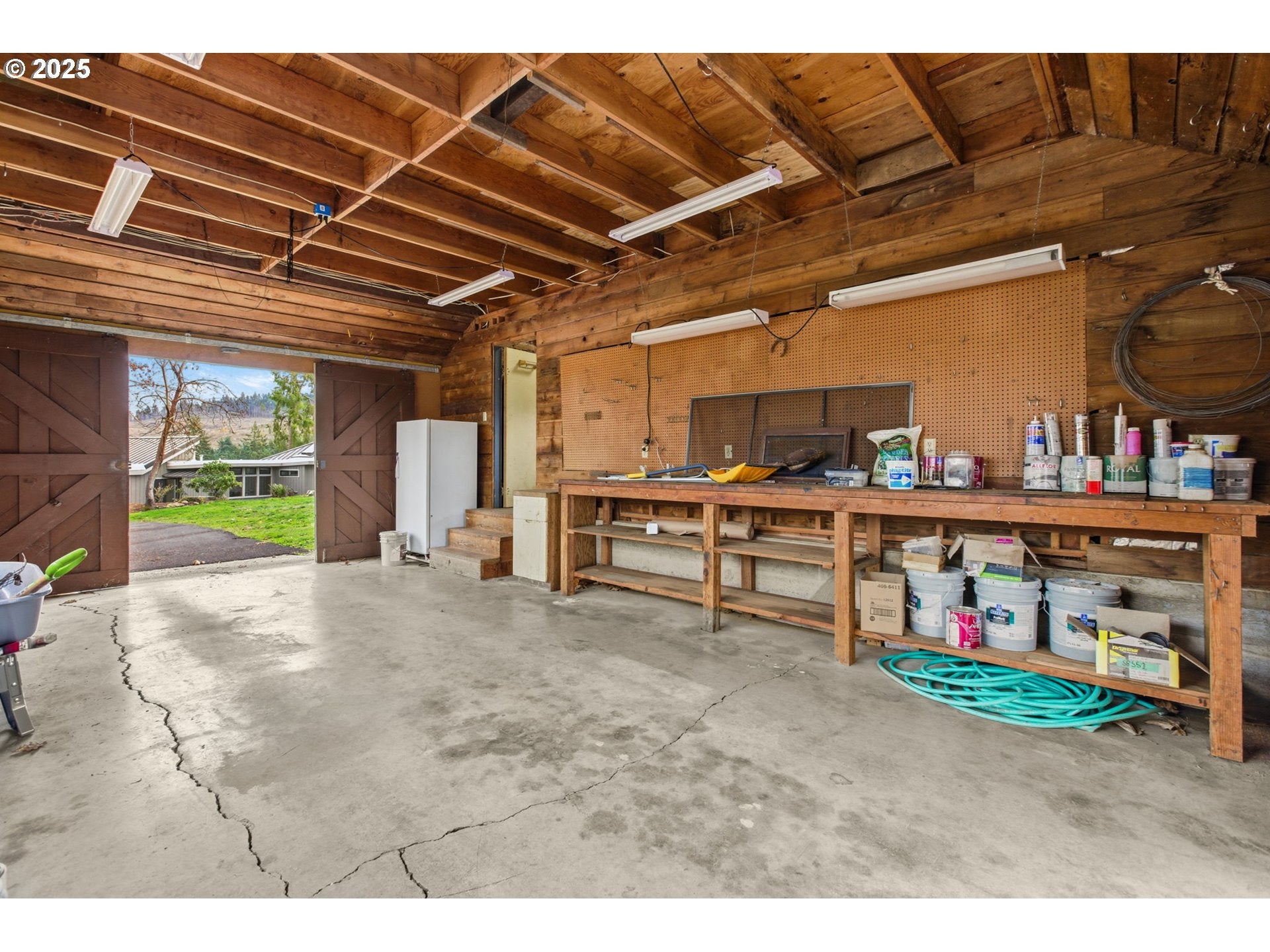 PleasantHill, Oregon, 97455, United States, 5 Bedrooms Bedrooms, ,3 BathroomsBathrooms,Residential,For Sale,1994708