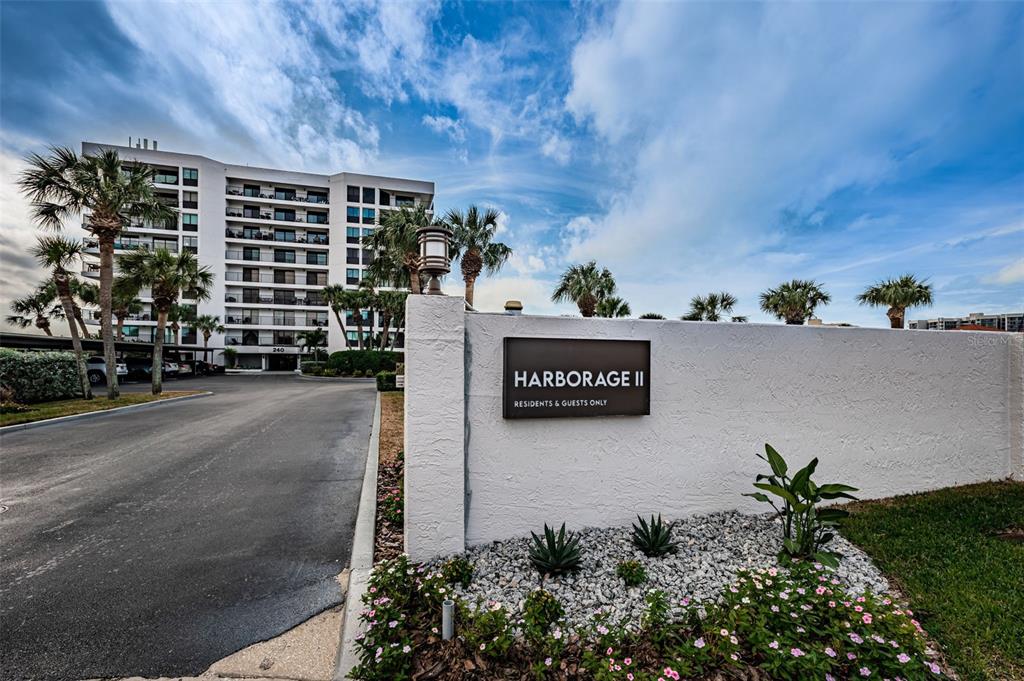 Clearwater Beach, Florida, 33767, United States, 2 Bedrooms Bedrooms, ,2 BathroomsBathrooms,Residential,For Sale,1786658