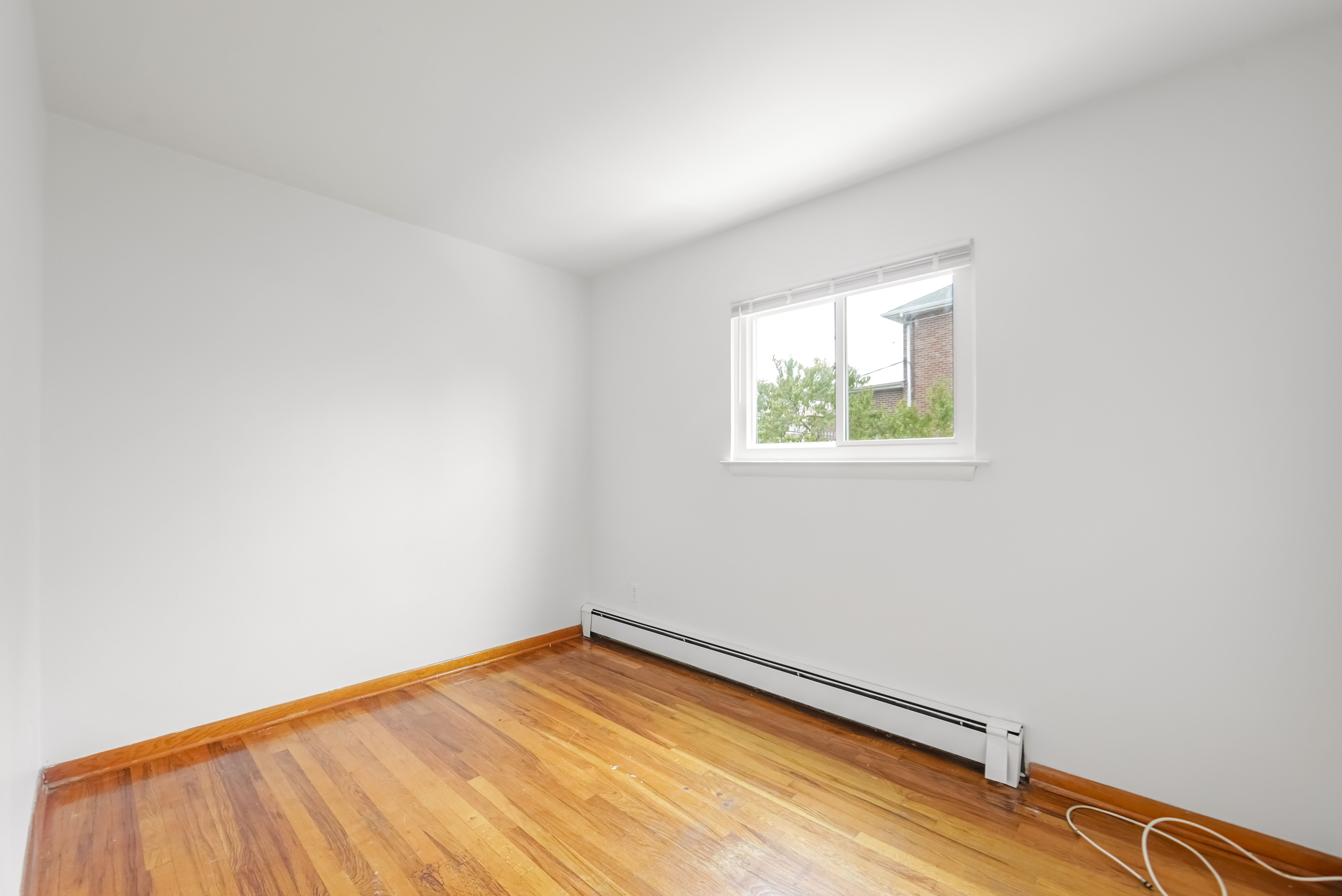 Cliffside Park, New Jersey, 07010, United States, 3 Bedrooms Bedrooms, ,1 BathroomBathrooms,Residential,For Sale,1982827