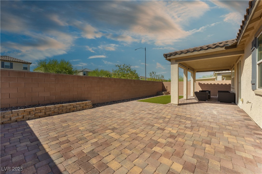 Henderson, Nevada, 89044, United States, 3 Bedrooms Bedrooms, ,2 BathroomsBathrooms,Residential,For Sale,1950988