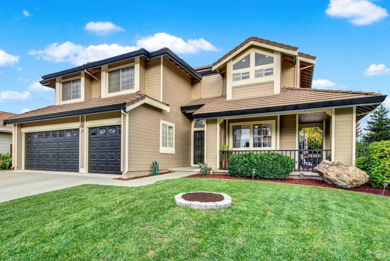 Dixon, California, 95620, United States, 5 Bedrooms Bedrooms, ,3 BathroomsBathrooms,Residential,For Sale,1992877