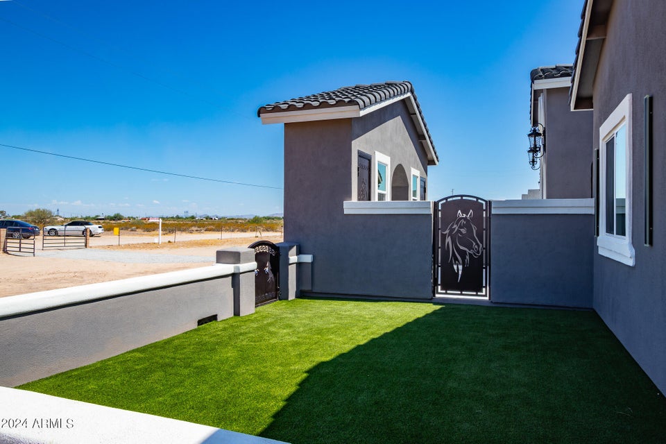 Tonopah, Arizona, 85354, United States, 4 Bedrooms Bedrooms, ,1 BathroomBathrooms,Residential,For Sale,1975997