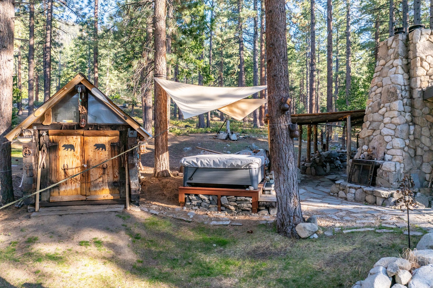  Turnkey Tahoe Retreat Backing to National Forest  Fully Remodeled & Furnish - 物件實景