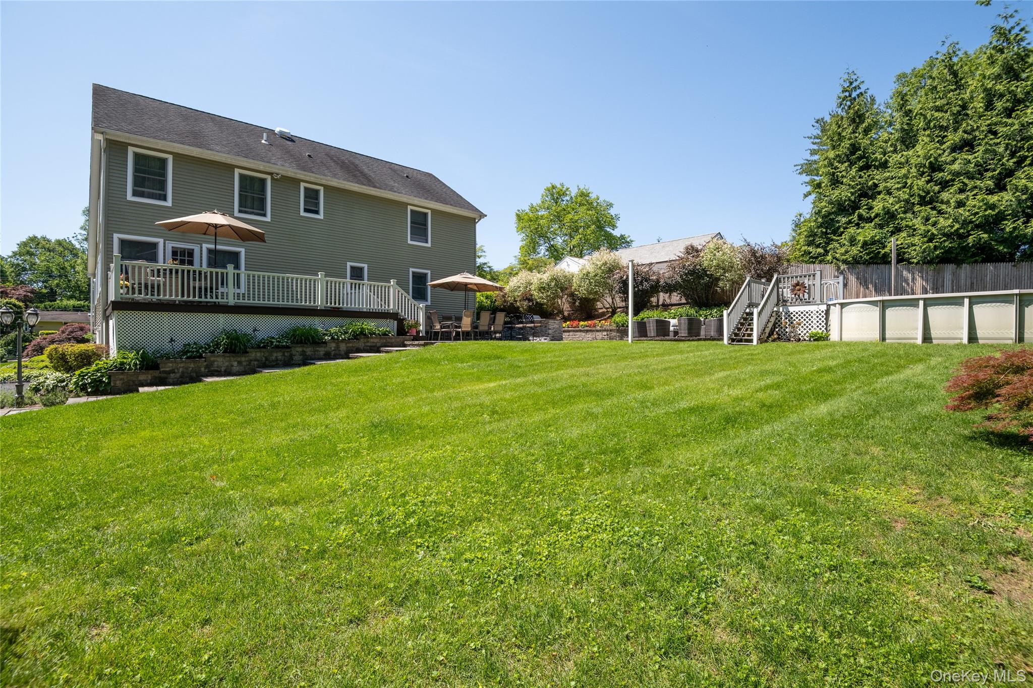  14 Mayfair Drive, Huntington, NY, 11743 - 物件實景