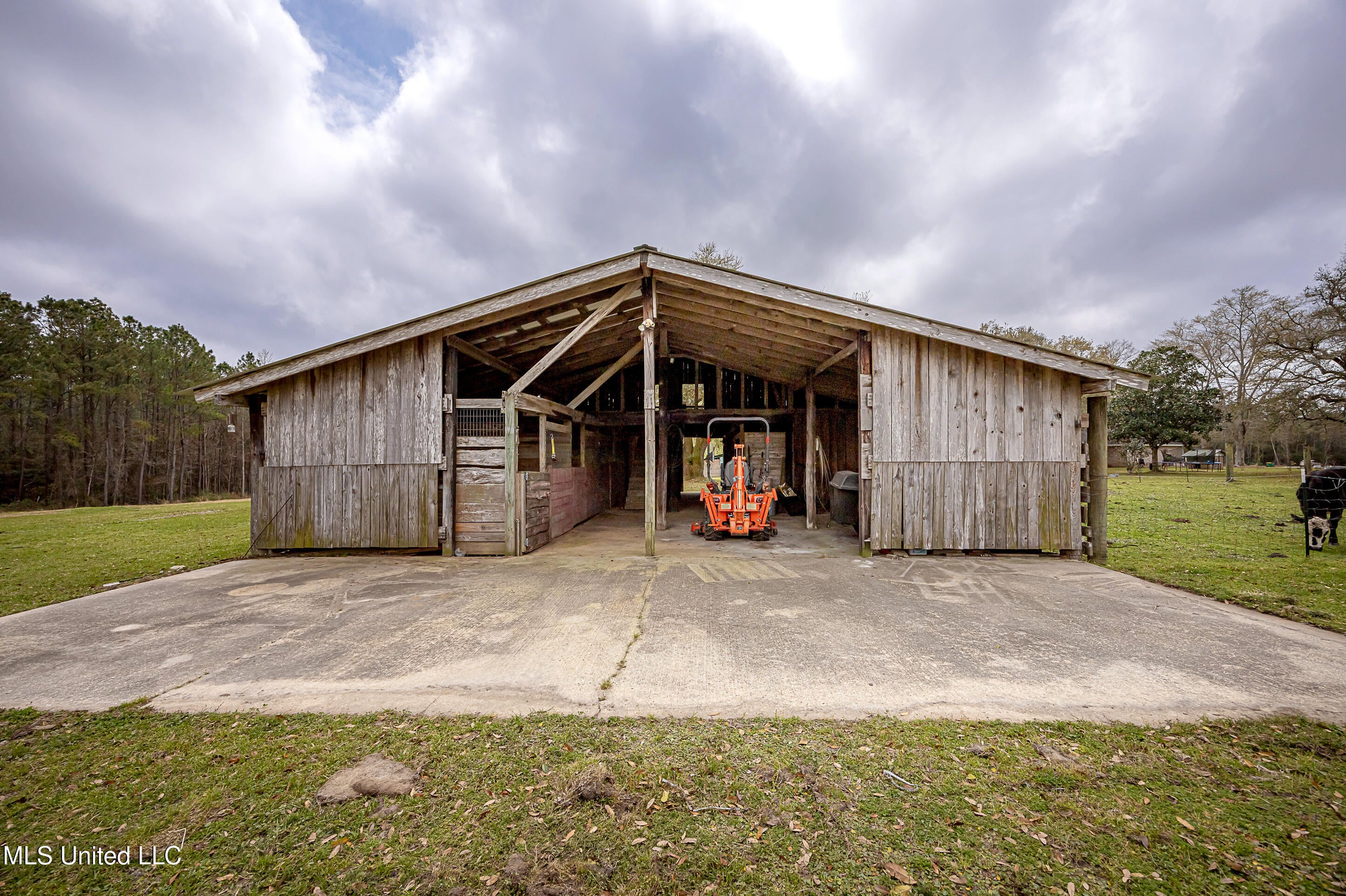 Vancleave, Mississippi, 39565, United States, 4 Bedrooms Bedrooms, ,2 BathroomsBathrooms,Residential,For Sale,1927401