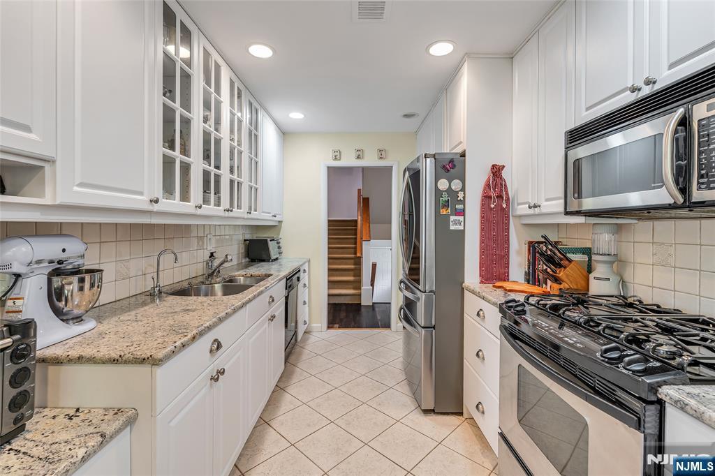 Twp of Washington, New Jersey, 07676, United States, 3 Bedrooms Bedrooms, ,3 BathroomsBathrooms,Residential,For Sale,1988270