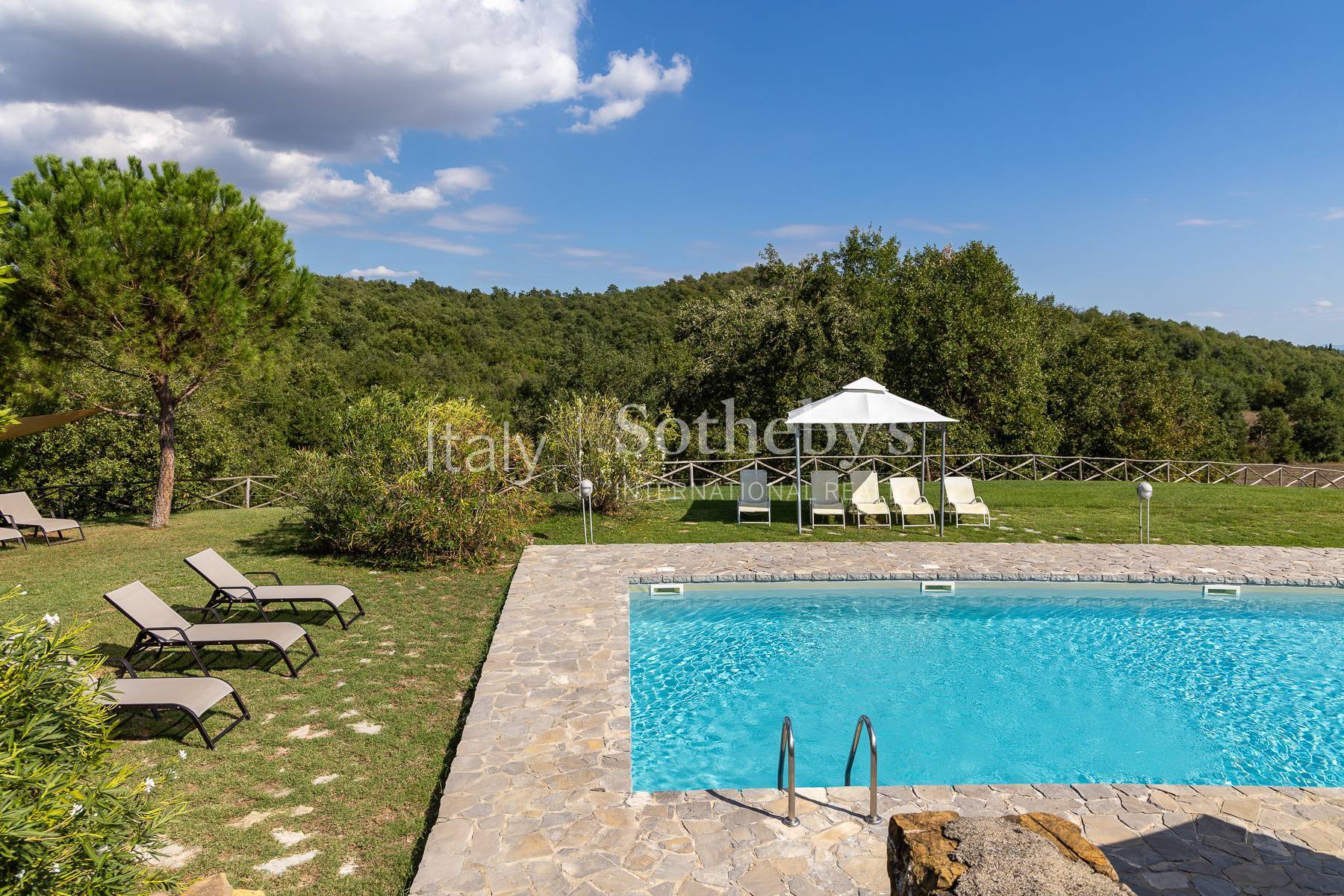  Leopoldina Villa and Hamlet with 9 Residential Units in Tuscany - 物件實景