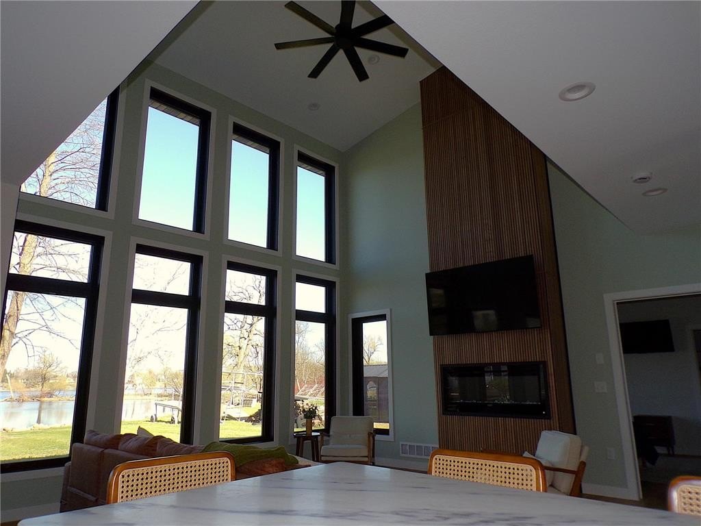 Alexandria, Minnesota, 56308, United States, 4 Bedrooms Bedrooms, ,2 BathroomsBathrooms,Residential,For Sale,2019044